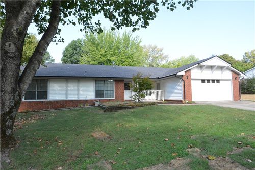 3069 N Loxley Ave, Fayetteville, AR, 72703-3640 | Card Image