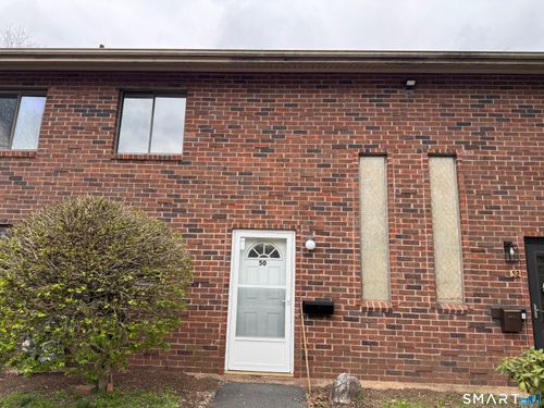 50-50 Wakefield Cir, East Hartford, CT, 06118-1627 | Card Image