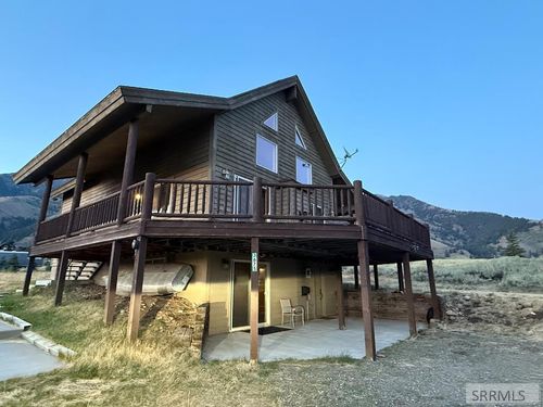 3675 Obrien Dr, Island Park, ID, 83429-5041 | Card Image