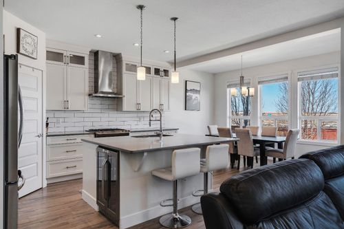 118 Reunion Green Nw, Airdrie, AB, T4B3X1 | Card Image
