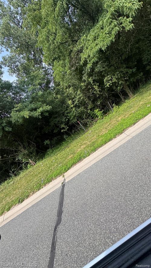 00 Telegraph Rd, Bloomfield Hills, MI, 48301 | Card Image