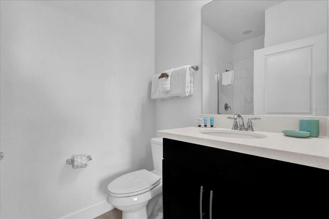 394 Captiva Dr, Townhouse with 4 bedrooms, 5 bathrooms and null parking in DAVENPORT FL | Image 31