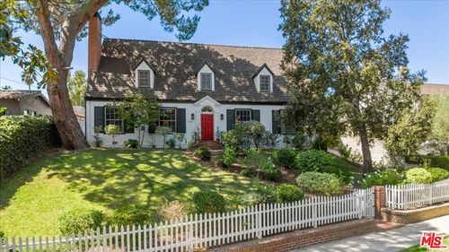 4331 Talofa Ave, Toluca Lake, CA, 91602-2917 | Card Image