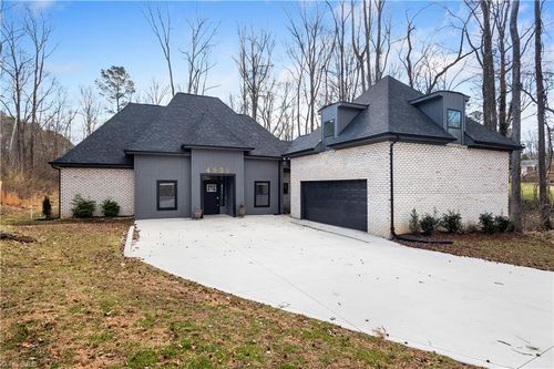 4502 Brookhaven Dr, Greensboro, NC, 27406-9346 | Card Image