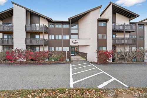 35-1465 Heritage Lndg, Saint Charles, MO, 63303-8481 | Card Image