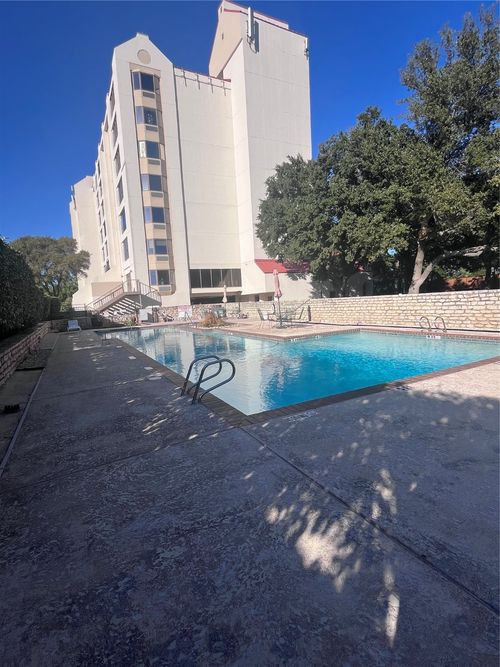 2117 Reflection Bay Dr, Arlington, TX, 76013-5239 | Card Image