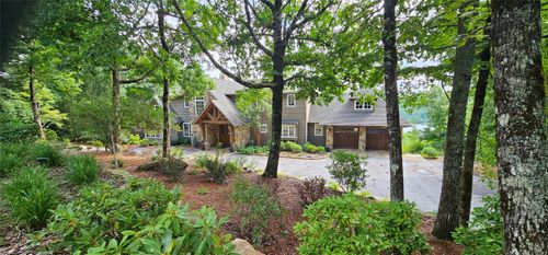 535 Hawk Mountain Rd, Lake Toxaway, NC, 28747-8610 | Card Image