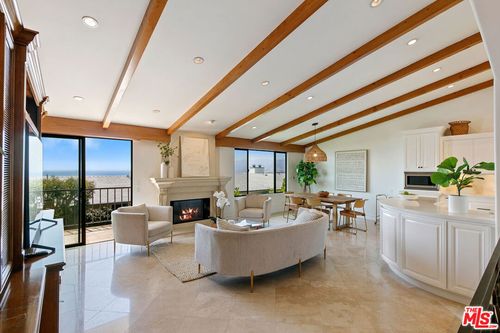 6770 Las Olas Way, MALIBU, CA, 90265-4138 | Card Image