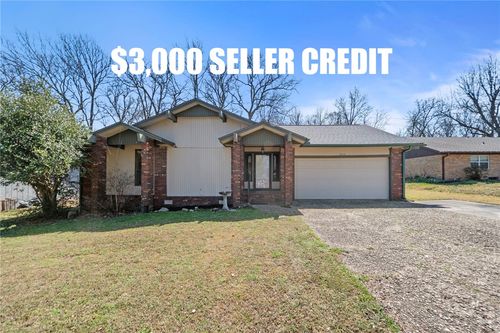 2212 N Tulsa Street, Siloam Springs, AR, 72761 | Card Image