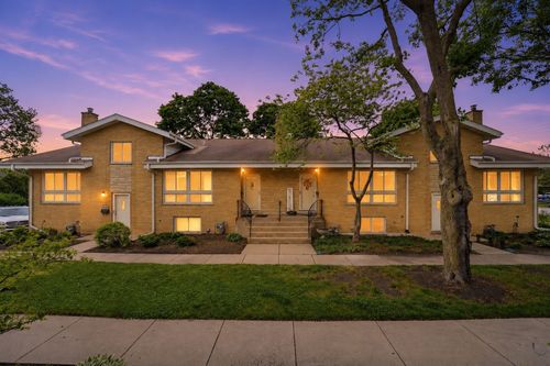 c-1533 N Arlington Heights Rd, Arlington Heights, IL, 60004-3970 | Card Image