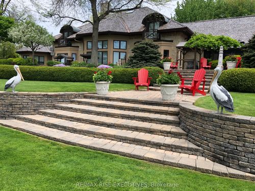 16024 Lakeside Dr, Long Sault, ON, K0C1P0 | Card Image