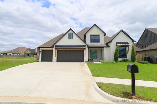 13657 S 21st Ct E, Bixby, OK, 74008-1173 | Card Image