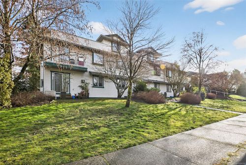 202-2647 Muir Rd, Courtenay, BC, V9N8Z4 | Card Image