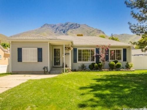 3135 Valley St, Salt Lake City, UT, 84109-4215 | Card Image