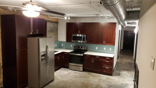 6825 Avenue C, Houston, TX, 77011-3655 | Card Image
