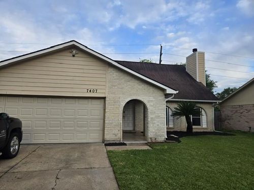 7407 Navidad Rd, Houston, TX, 77083-3811 | Card Image
