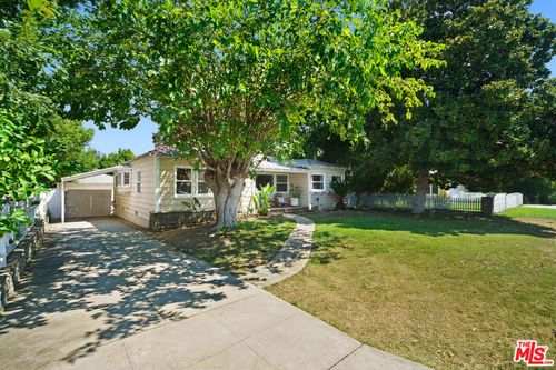 10721 Landale St, Toluca Lake, CA, 91602-2303 | Card Image