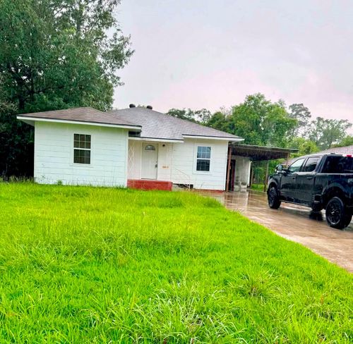 3015 S Willowood Ln, Beaumont, TX, 77703-3743 | Card Image