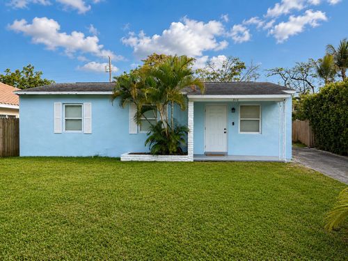 818 Glenridge Dr, West Palm Beach, FL, 33405-3722 | Card Image