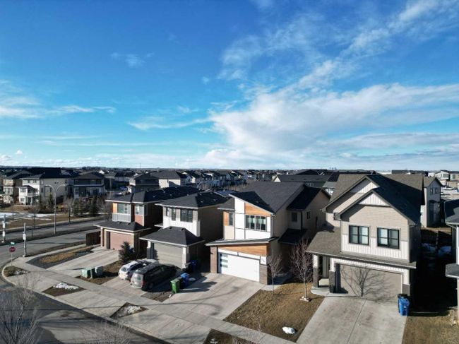 14 Walden Grove Se, Home with 3 bedrooms, 2 bathrooms and 4 parking in Calgary AB | Image 39