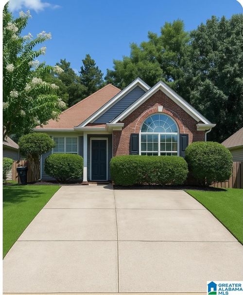 216 Hidden Creek Pkwy, PELHAM, AL, 35124-4863 | Card Image