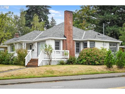 4451 Ne 81 St Ave, House other with 2 bedrooms, 2 bathrooms and 1 parking in Portland OR | Image 1