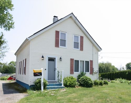 287 Bark St, Swansea, MA, 02777-4871 | Card Image
