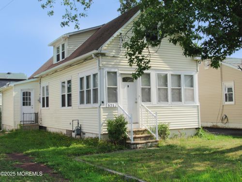 521 E Point Pleasant Ave, Ocean Gate, NJ, 08740-1452 | Card Image