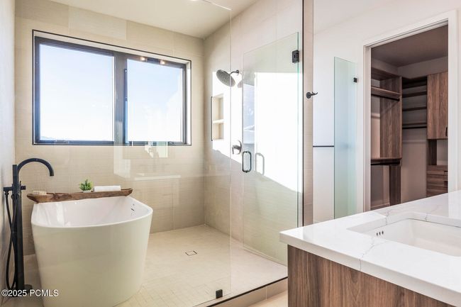 723 Lazy Way, House other with 5 bedrooms, 5 bathrooms and null parking in Francis UT | Image 6