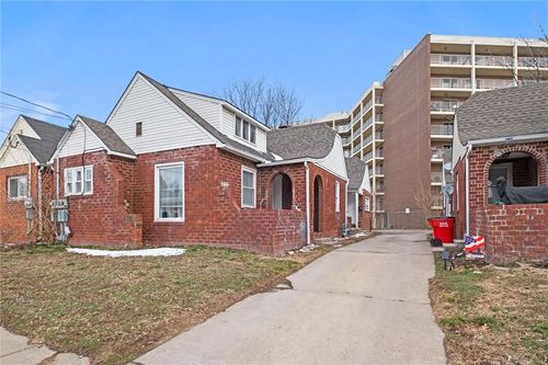 514 W Walnut St, Independence, MO, 64050-3633 | Card Image