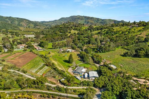 7040 Gobernador Canyon Rd, Carpinteria, CA, 93013-3126 | Card Image