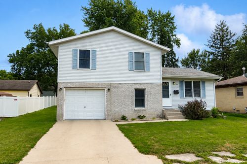 822 E Washington Street, Pontiac, IL, 61764 | Card Image