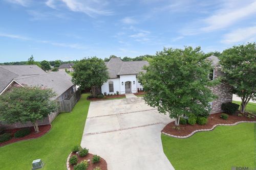 13579 Bluff Point Dr, Geismar, LA, 70734-3069 | Card Image