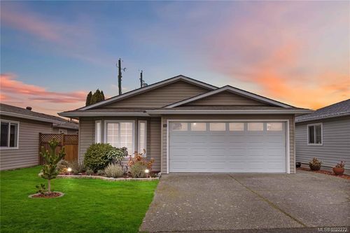 69-7570 Tetayut Rd, Saanichton, BC, V8M2H4 | Card Image