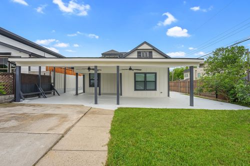 300 Steinman Ave, Dallas, TX, 75203-1642 | Card Image