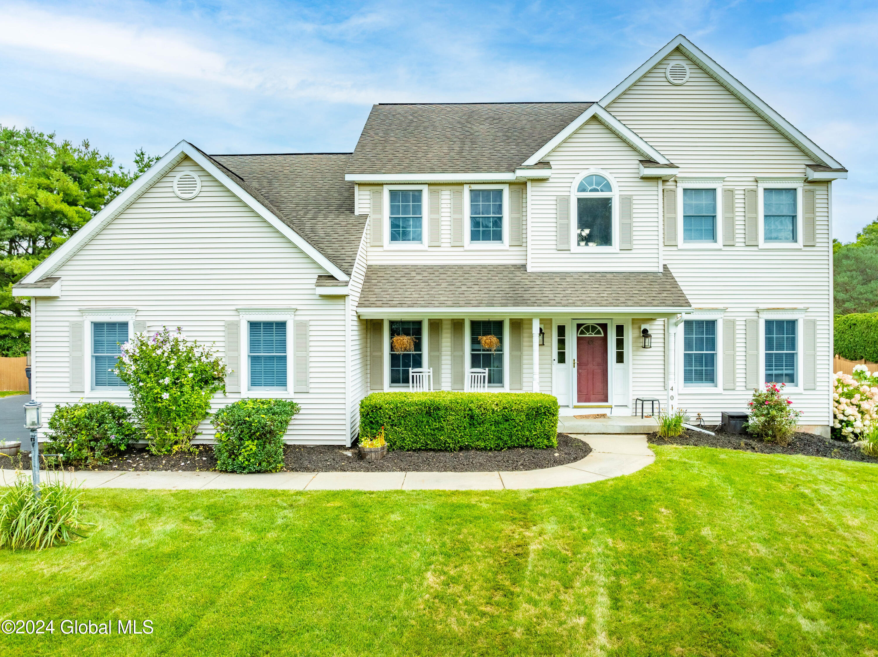 Newcastle Rd, Schenectady, NY 12303