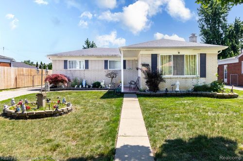 32566 Revere Dr, Warren, MI, 48092-3281 | Card Image