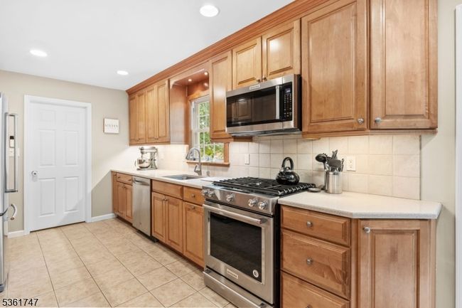17 Friar Rd, House other with 4 bedrooms, 2 bathrooms and null parking in Morris Plains NJ | Image 14