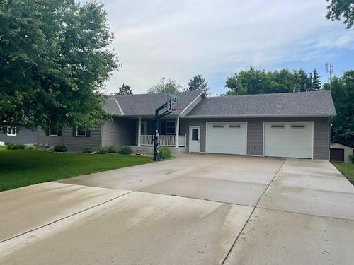 1219 Highland Dr, Blue Earth, MN, 56013-1504 | Card Image