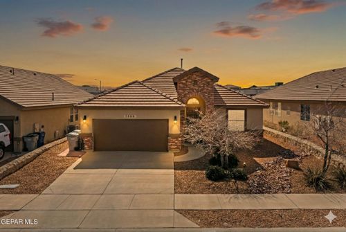 7866 Enchanted Circle Dr, El Paso, TX, 79911-7506 | Card Image