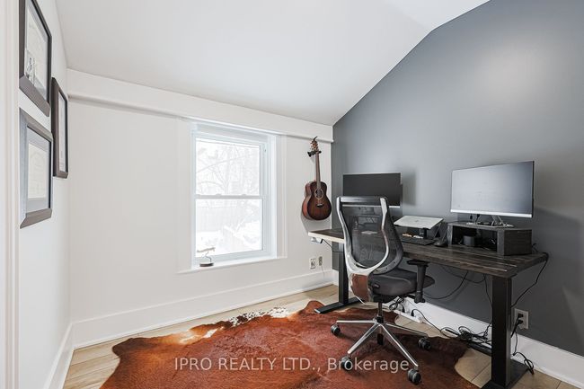 19051 Centre St, House other with 4 bedrooms, 2 bathrooms and 8 parking in Mount Albert ON | Image 14