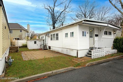 14 Monique Cir, Hazlet, NJ, 07730-1543 | Card Image