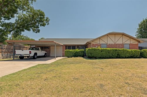 7805 Marlborough Dr W, Fort Worth, TX, 76134-4309 | Card Image