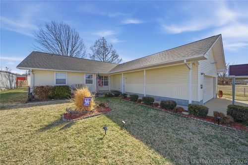 210 S Whittington St, Salina, OK, 74365-3236 | Card Image