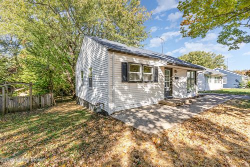 512 Village Dr, Elizabethtown, KY, 42701-2324 | Card Image