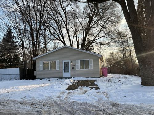 710 Melrose St, Pontiac, MI, 48340-3119 | Card Image