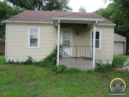 3618 Ne Seward Ave, Topeka, KS, 66616-1652 | Card Image