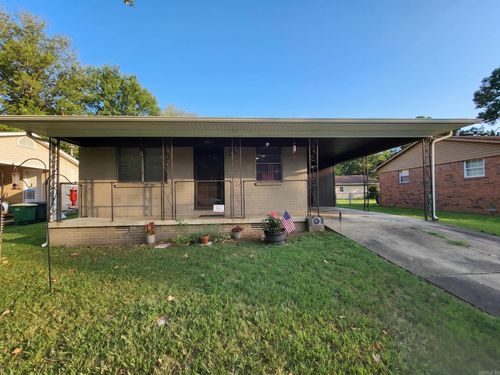 8805 Claremont Ave, Sherwood, AR, 72120-3910 | Card Image