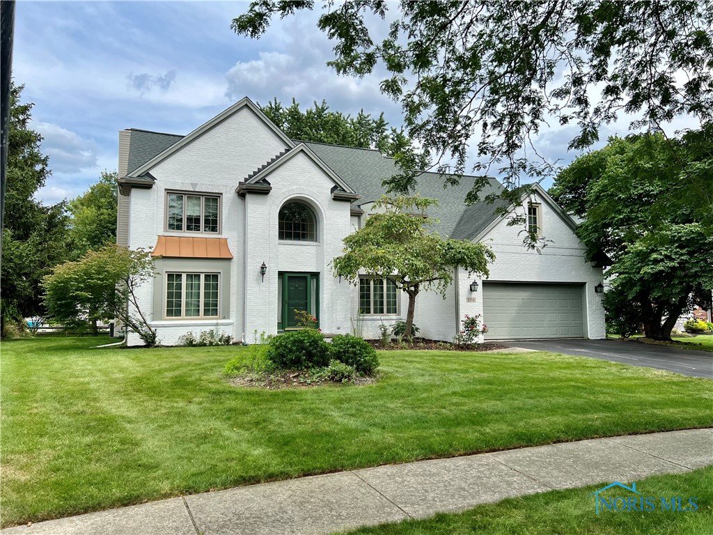 Fox Hollow Ct, Sylvania, OH 43560