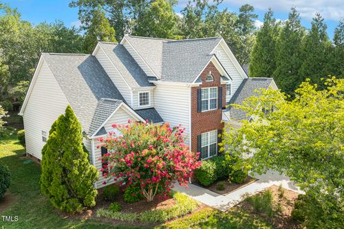 110 Stablegate Dr, Cary, NC, 27513-8338 | Card Image
